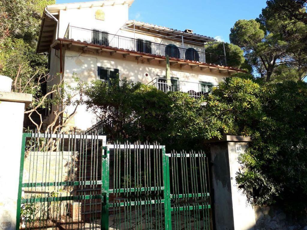 Апартаменты Casa Al Mare Livorno Кверчинелла Экстерьер фото